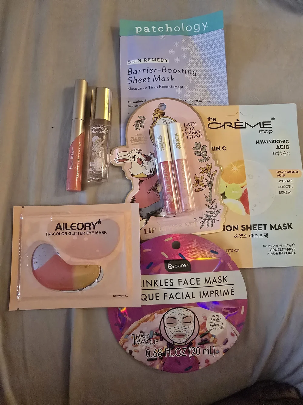 Patchology & The Crème Shop  Skincare Gift Set-NEW!